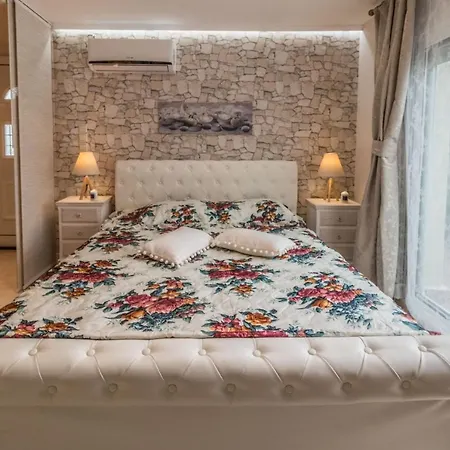 Daire Anastasia Sea View *