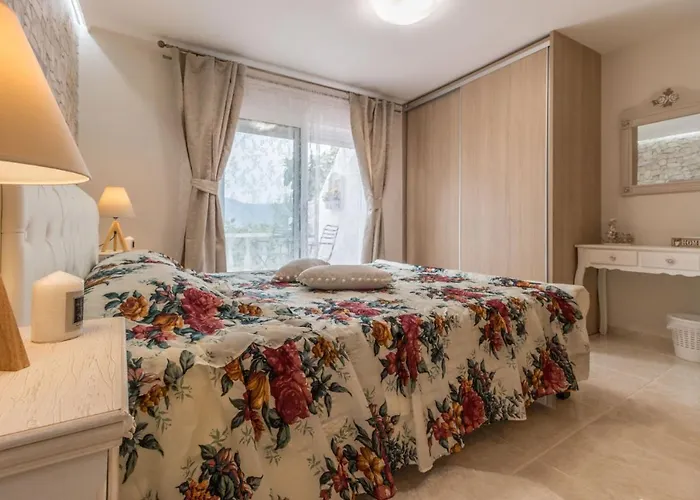 Lejlighed Anastasia Sea View